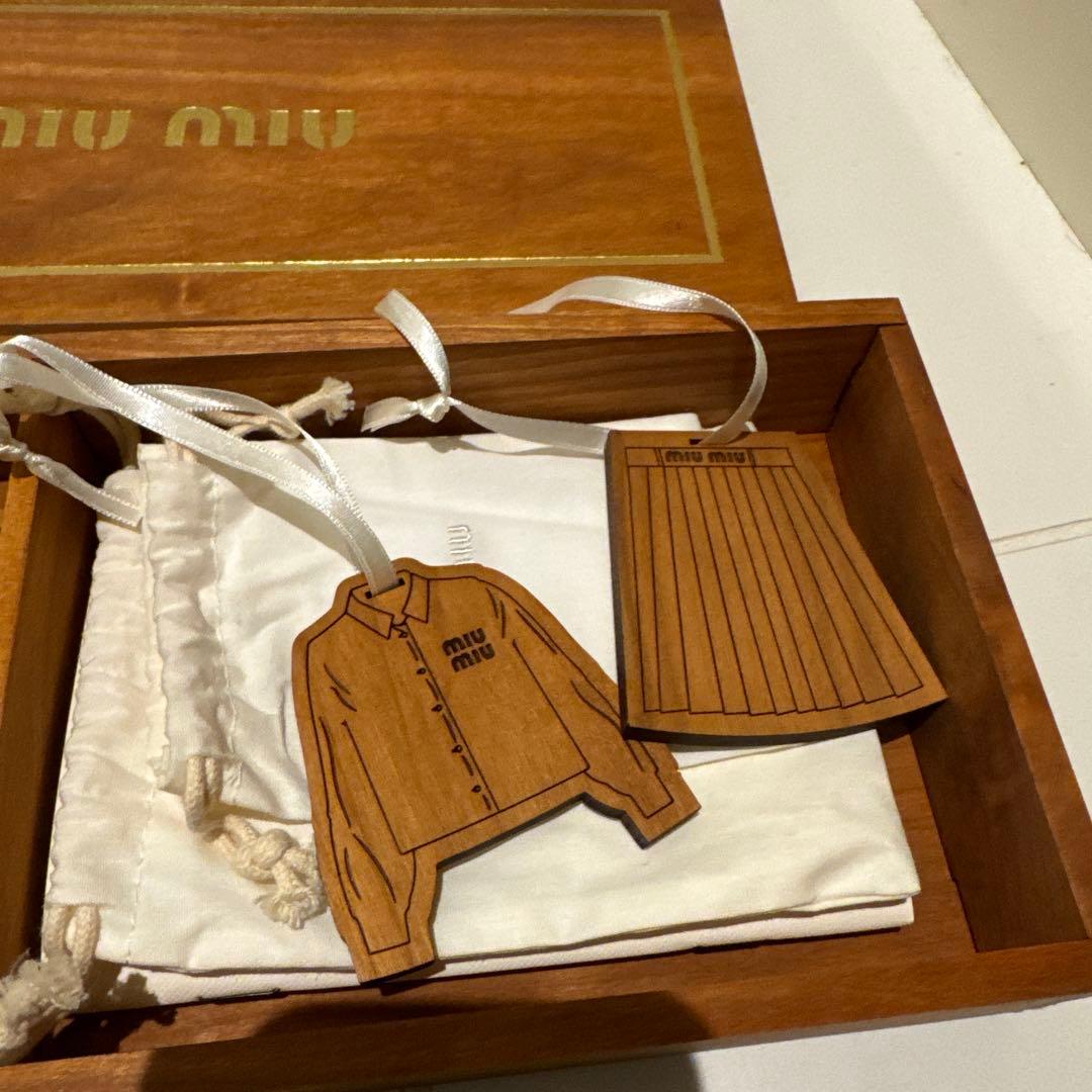 MIU MIU ノベルティ 木製オーガナイザー