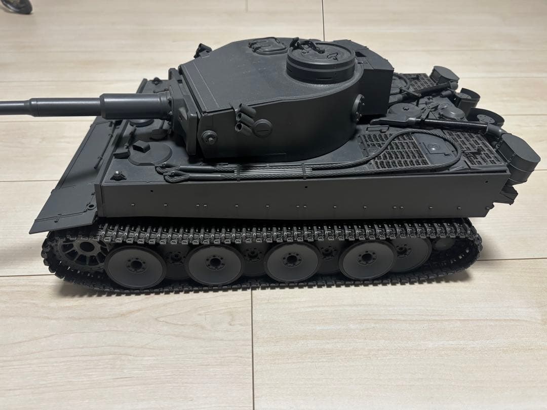 タミヤ ラジコン・タイガーⅠ(初期型)1/16 完成品