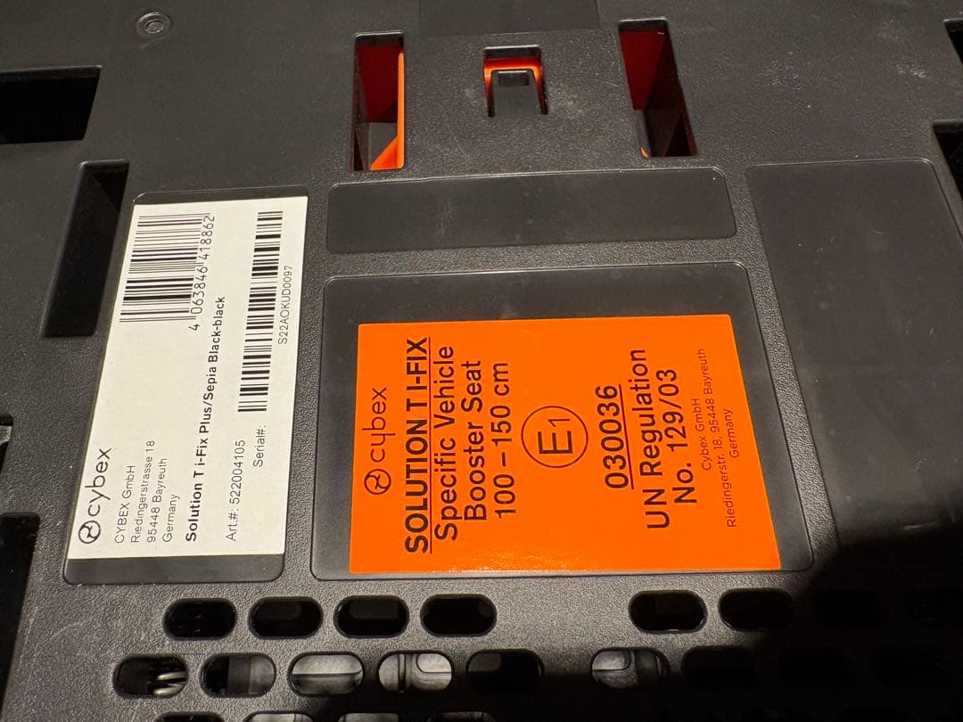 cybex　サイベックス　ジュニアシート Ti-Fix