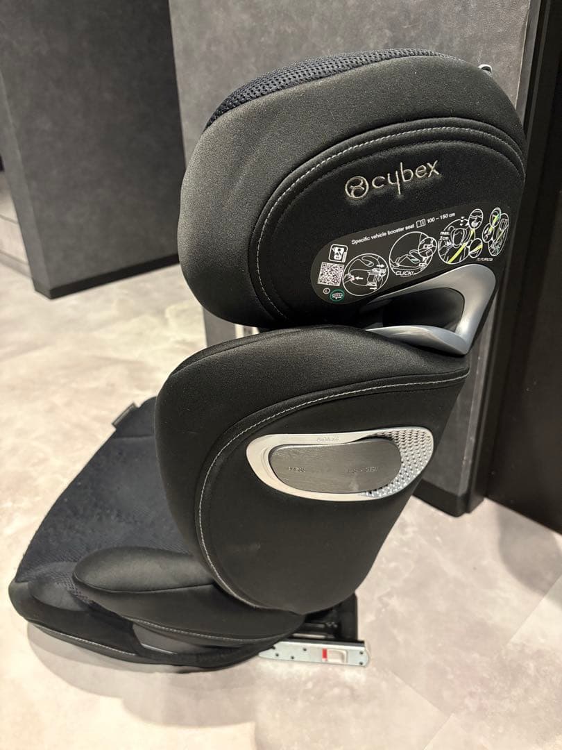 cybex　サイベックス　ジュニアシート Ti-Fix