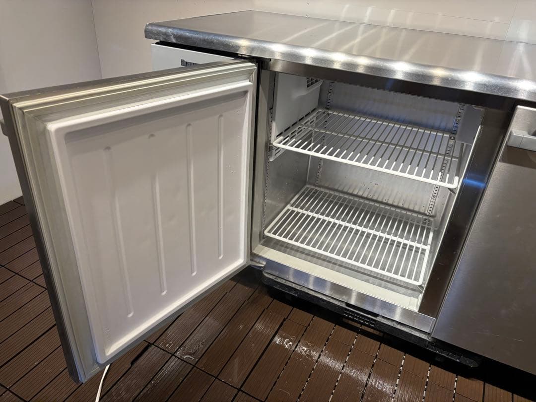 とっちい美品ダイワ大和業務用テーブル形冷凍冷蔵庫コールドテーブル最新モデル