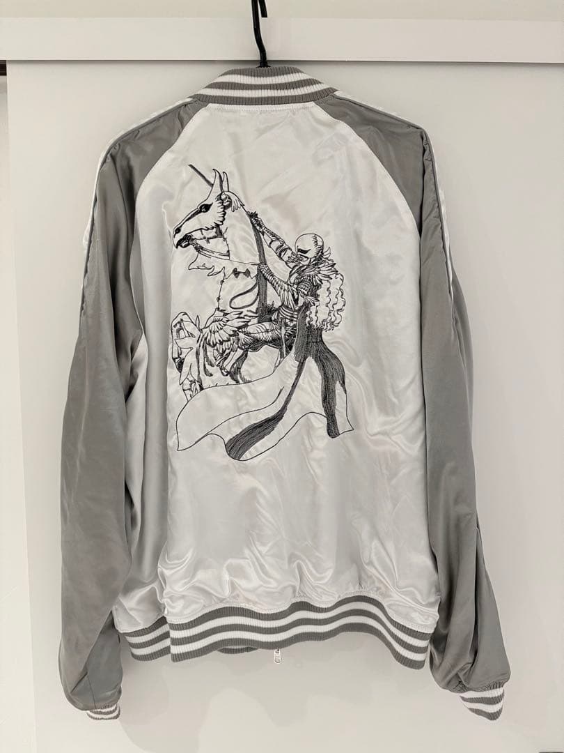 激レア 大ベルセルク展VANQUISHコラボリバーシブルスカジャン