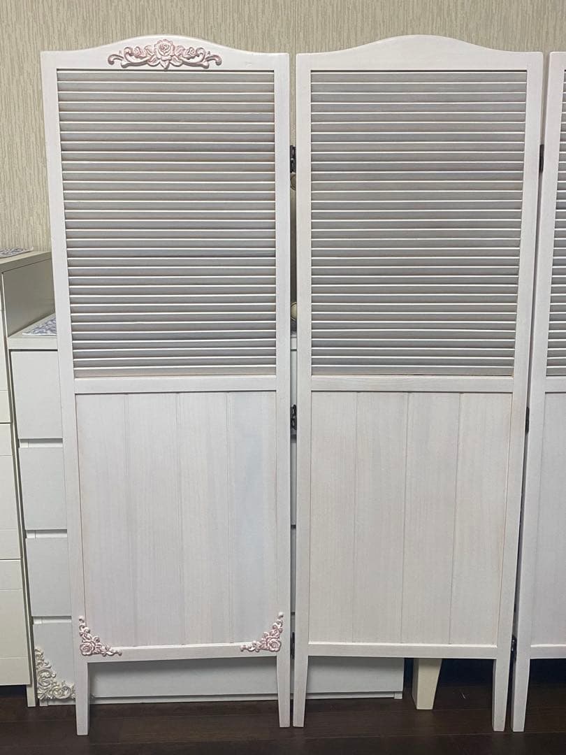 便利な 3連 パーティション♦️フレンチ ロココ仕様♦️ホワイト