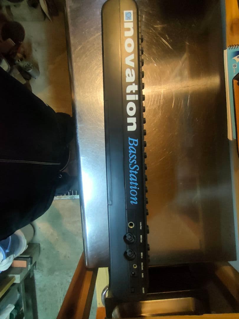 **Novation Bass Station - ヴィンテージ感溢れるアナロ…