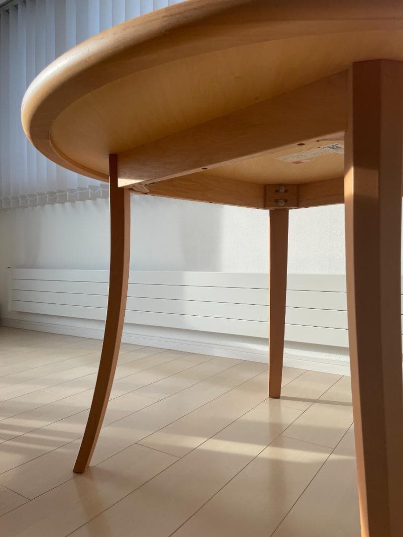 旭川家具 カンディハウス ルントオム（木製丸テーブル）