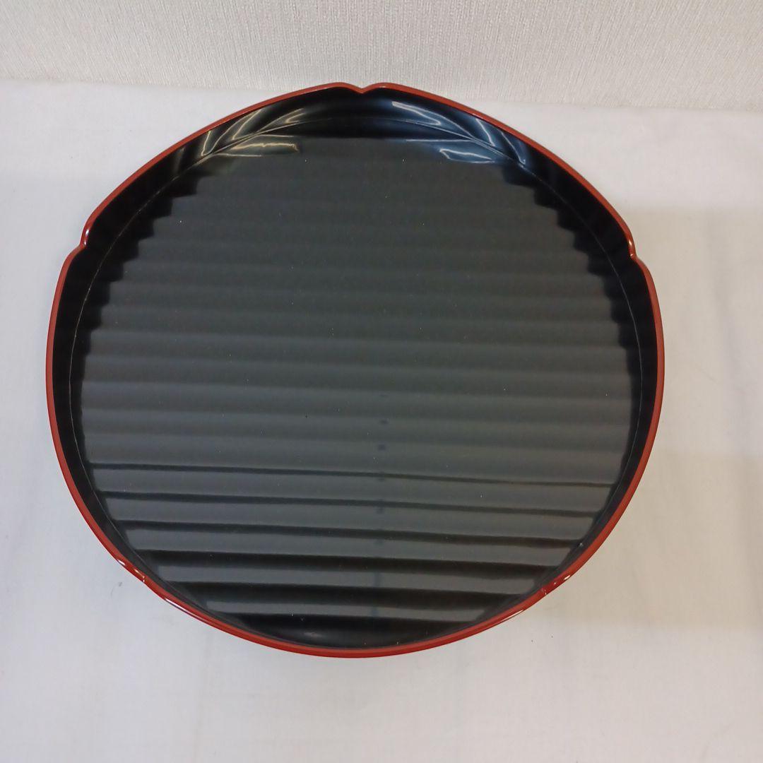 花型盆と山道盆