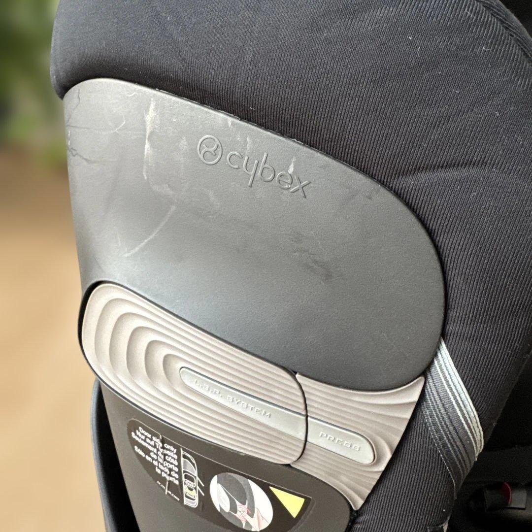 cybex ブラック チャイルドシート sirona s