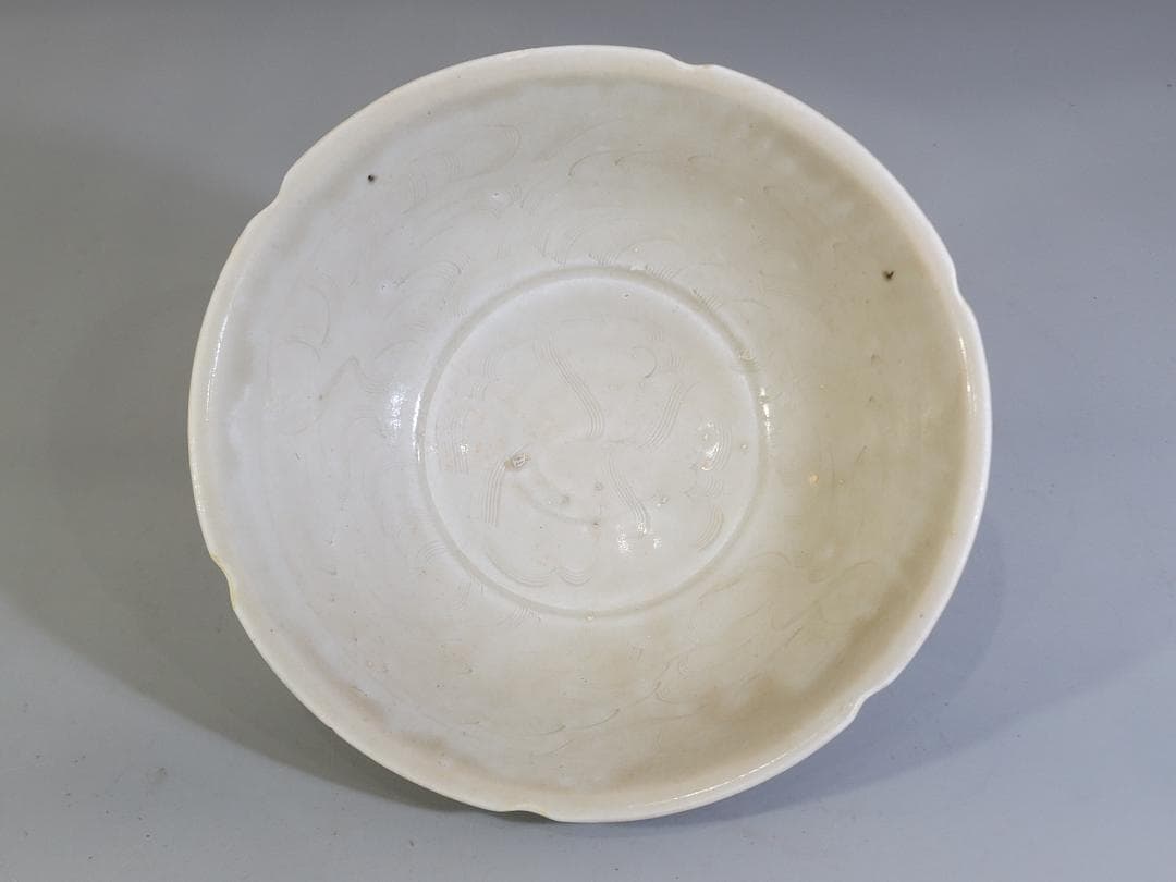 古美術 中国 白磁 碗 劃花 輪花 小鉢