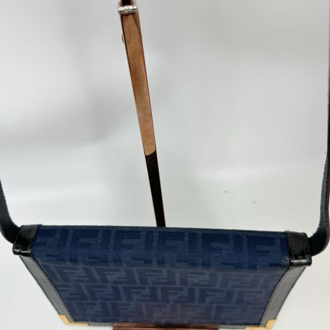FENDI フェンディ　ズッカ柄　ヴィンテージ　ワンショルダーバッグ