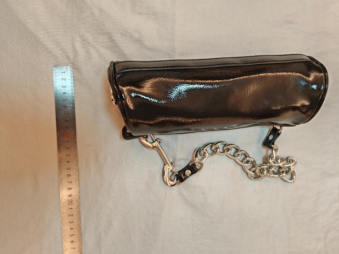 Vivienne　Westwood　ブラックエナメルショルダーバッグ　美品