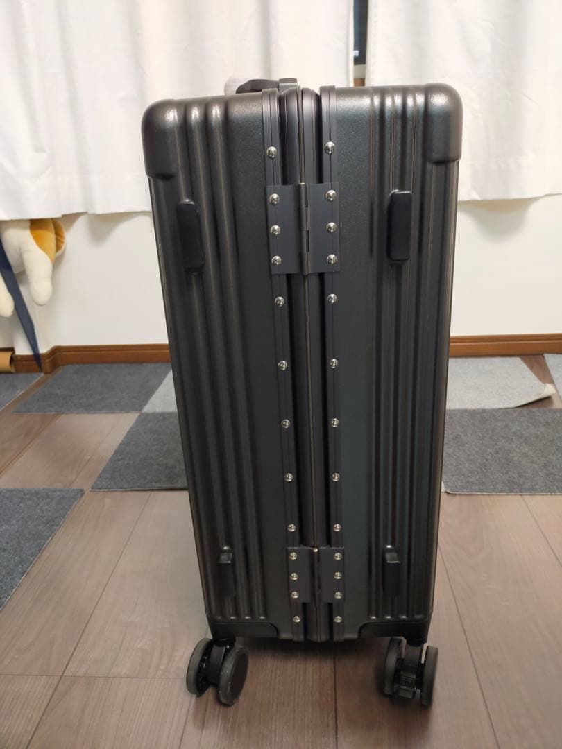 USB充電ポート付きハードシェルキャリーケース 新品 未使用