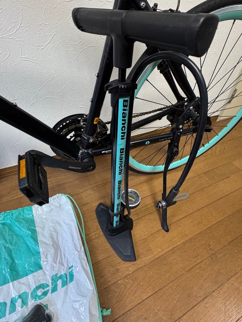 Bianchi クロスバイク　ローマ4 700 x 28C 60 50cm