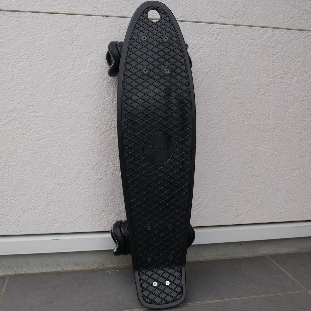 極美品 フルカスタム ペニー22インチ ブラックアウト シャークウィール72mm