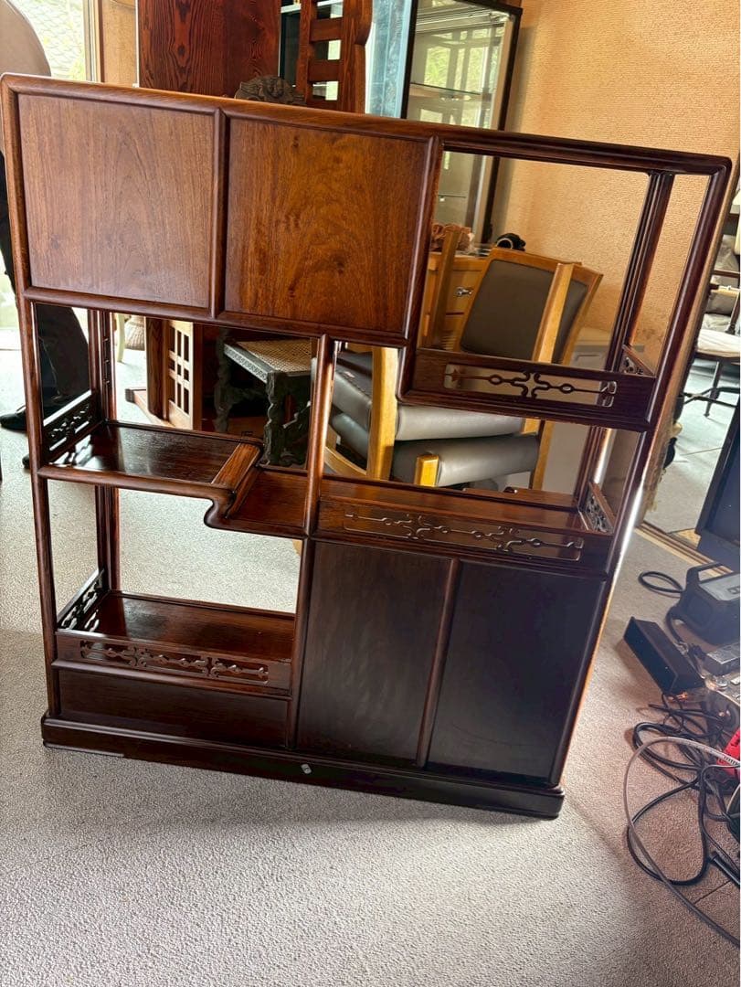 最高級 和家具 茶箪笥 飾り棚 彫刻入り 紫檀調 W90×H105cm