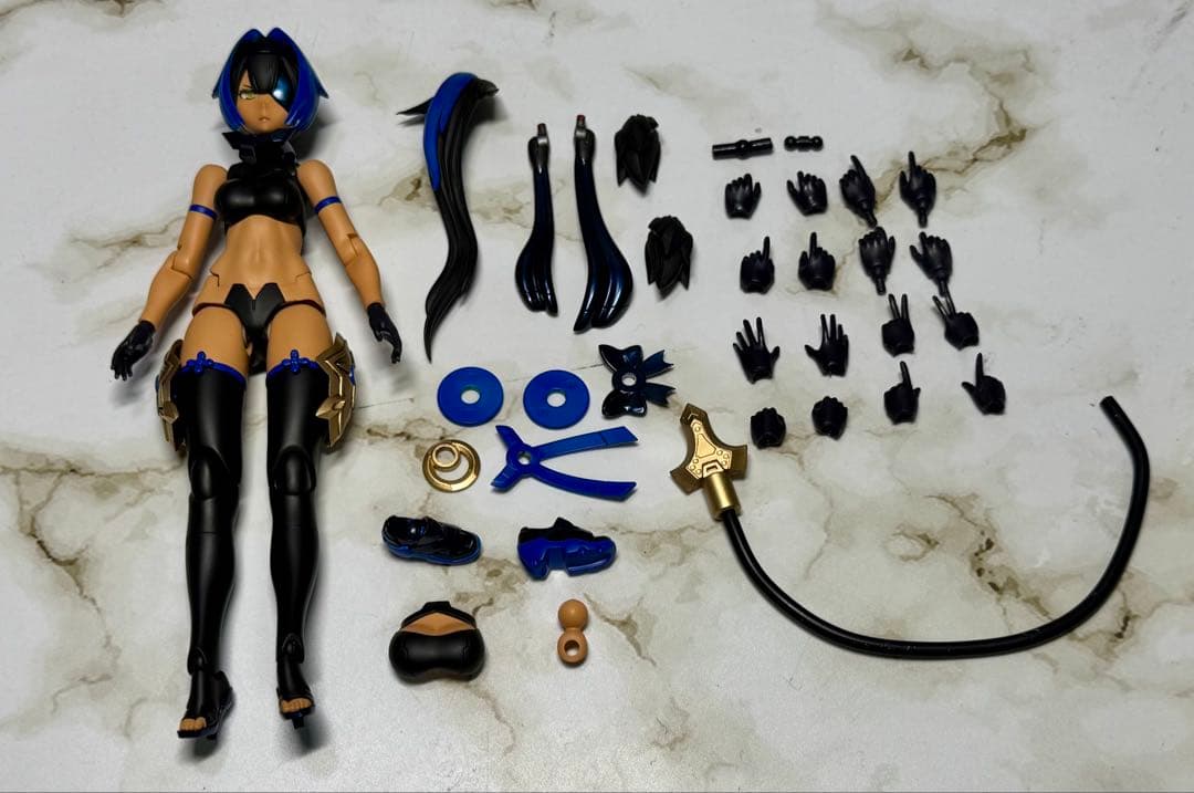 メガミデバイス　塗装完成品