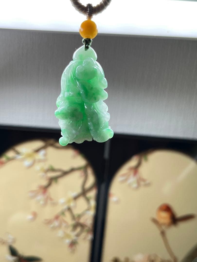 贅沢品❣️本翡翠 貴重なアップルグリーン翡翠・吉祥如意紋付きの発財