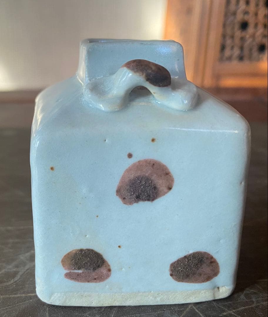 ミニ青白磁　鑑賞台付 ・ヴィンテージ　レア 一輪挿し・ミニ観葉植物　台湾茶器