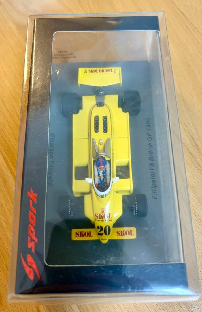 スパーク 1/43 フィッティパルディ F8 1980 イギリスGP ミニカー
