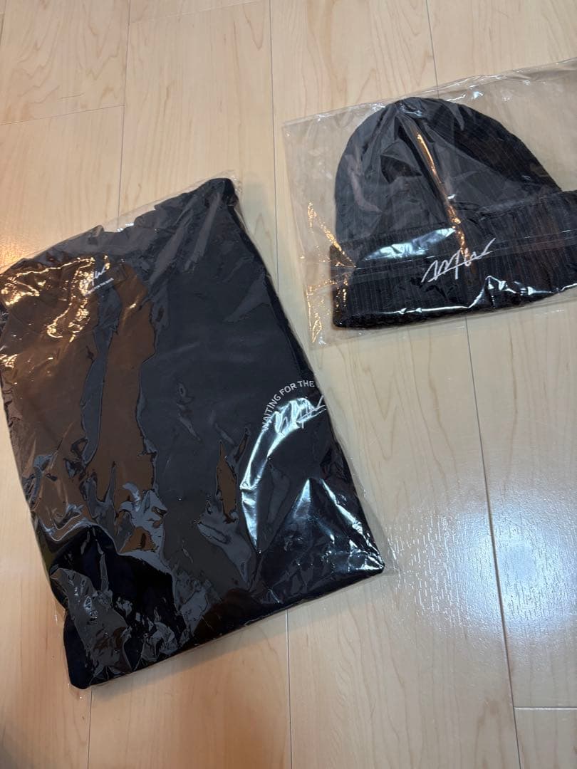 激レア！ 新品！ 山田涼介さん着 wtw ニット帽 Tシャツセット