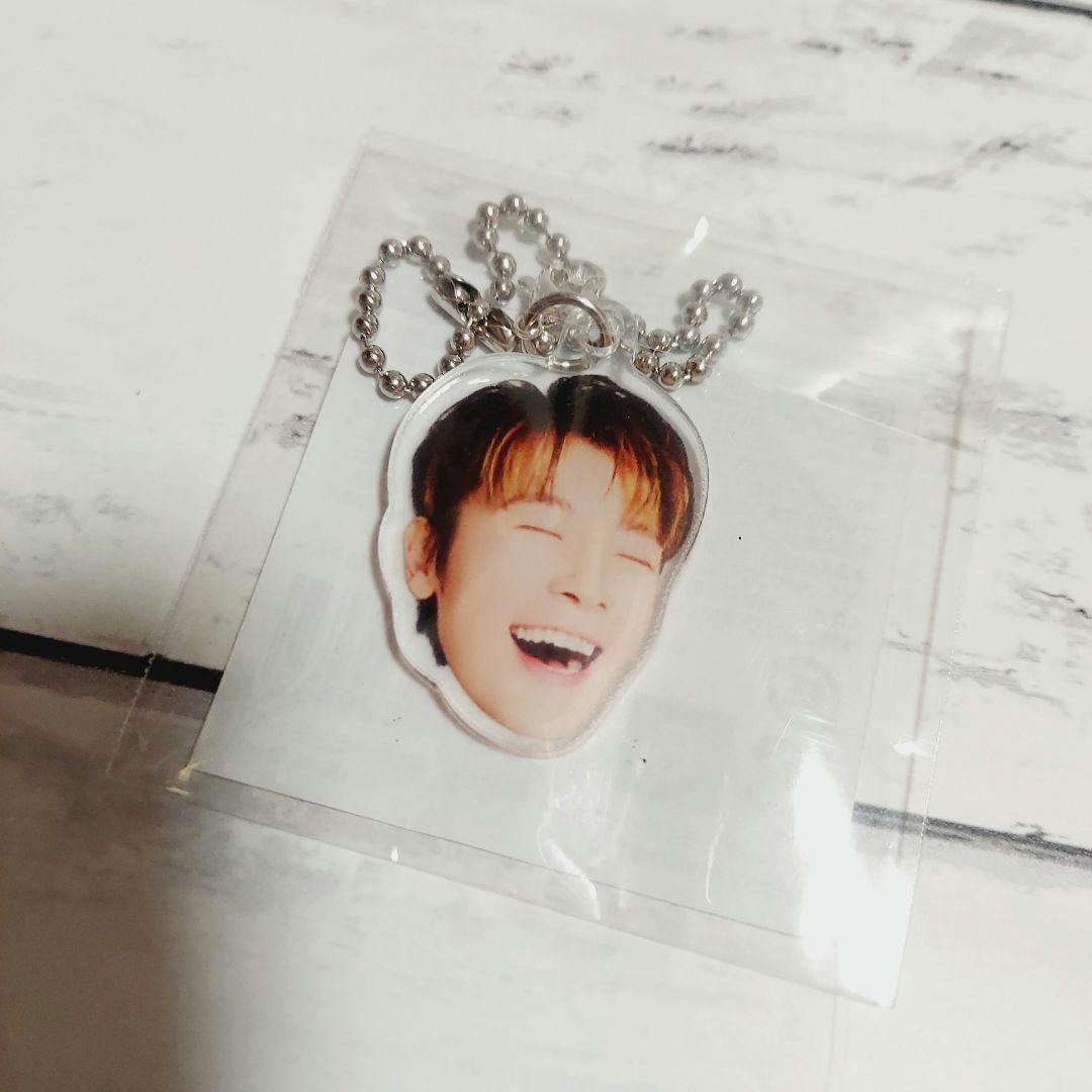 SUPERJUNIOR ドンヘランダムト イ くつ下 キーリング 証明写真