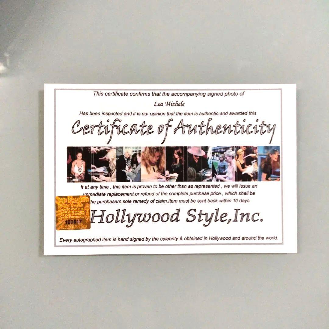 セール中…リア・ミシェル直筆サイン入り超大型写真…Lea Michele