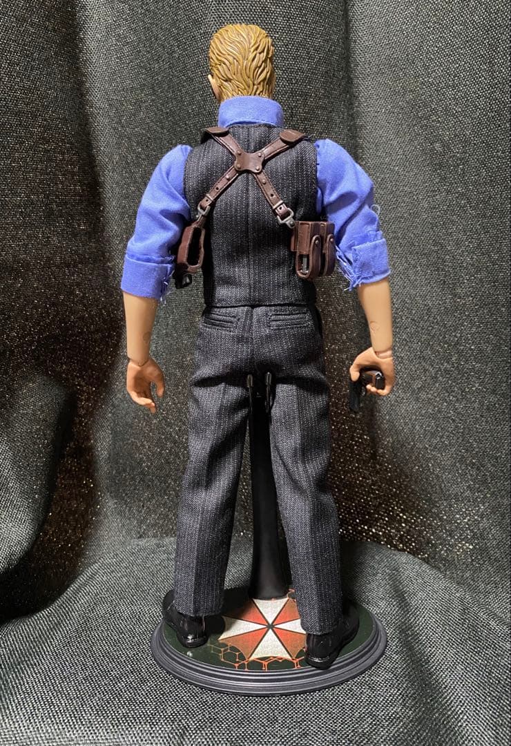 1/6 ウェスカー RE4 風 カスタムフィギュア バイオハザード - メルカリ