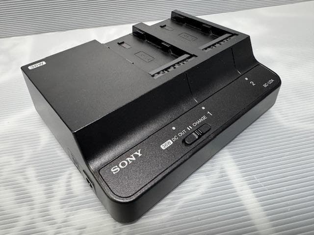 SONY BC-U2A 36W　ソニー 充電器　中古　美品