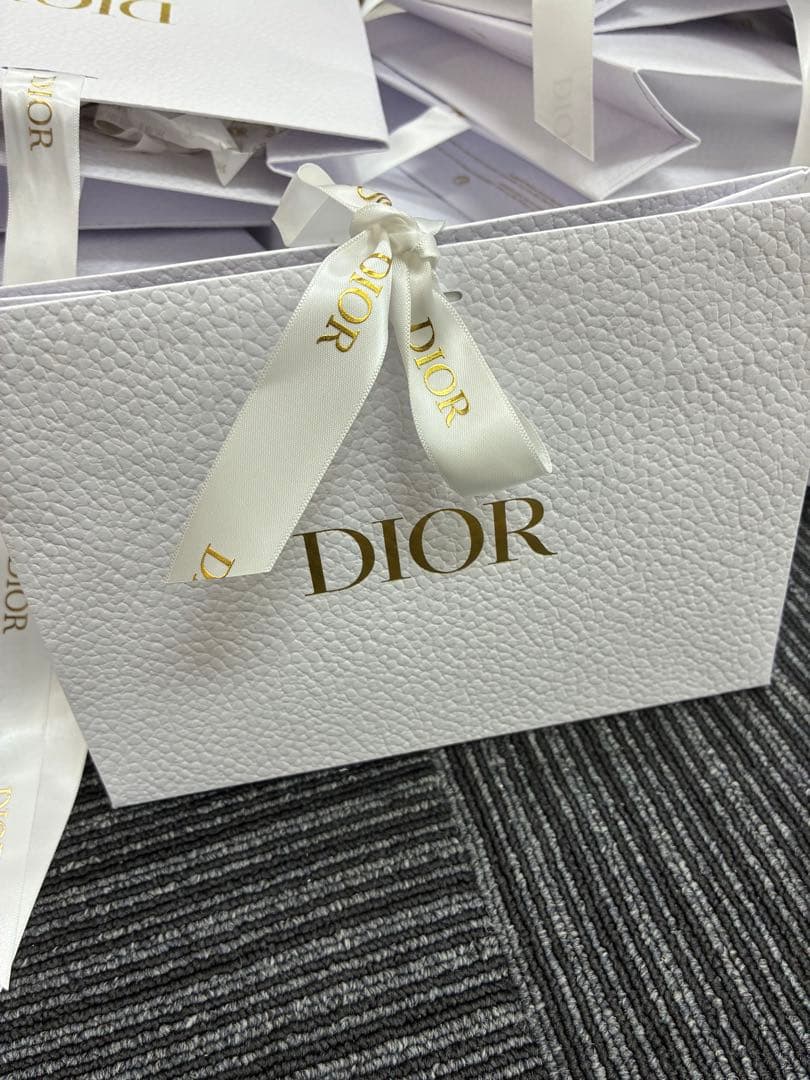 ディオール　ギフトボックス 100枚セット 限定セール ディオール ギフトボックス 100個 限定セール ディオール