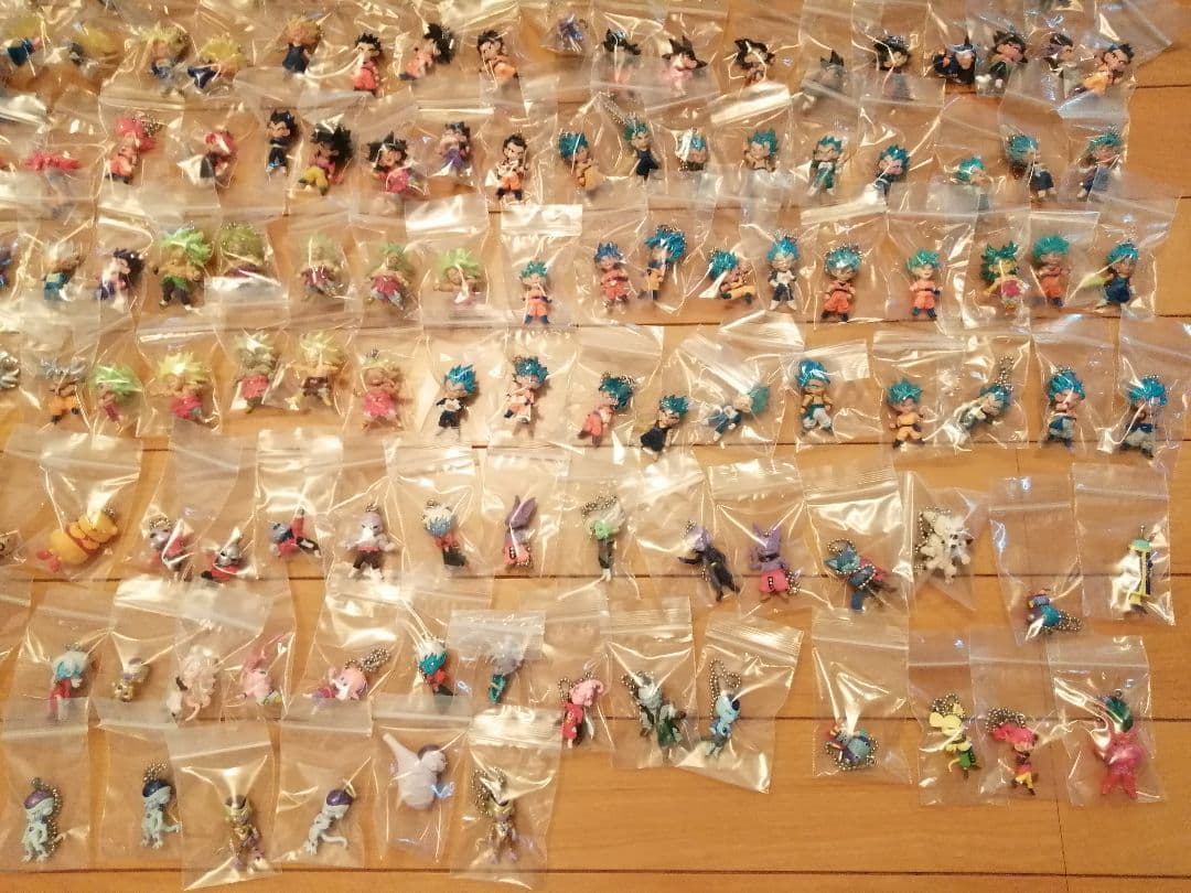 ドラゴンボール UDM ガチャ ミニフィギュア まとめ売り 200個以上 美品