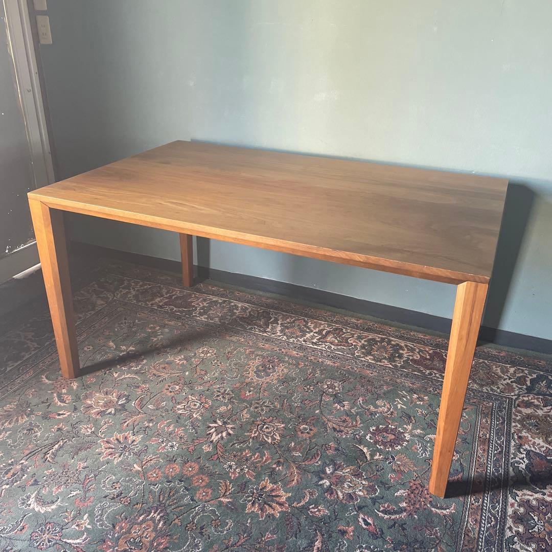 カリモク　天然木　ウォールナット　ダイニングテーブル