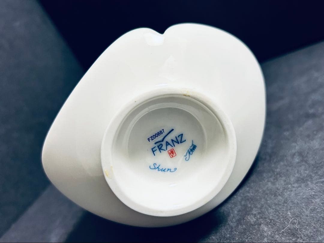 Franz San Franciscoフランツ 蝶々 花瓶