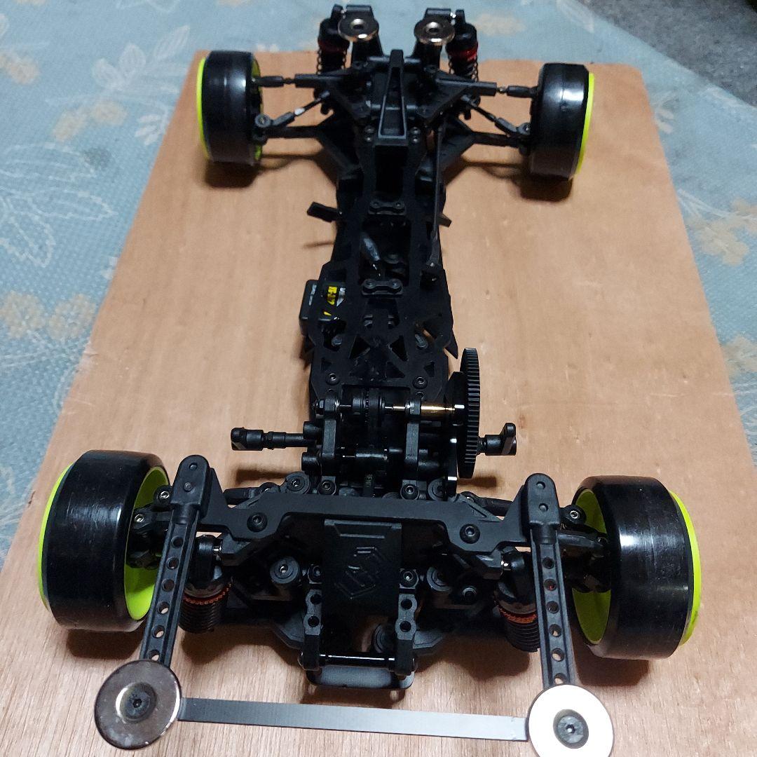 あとむサクラD6スポーツシャーシ ヨコモジャイロ ボディーホイールタイヤ付