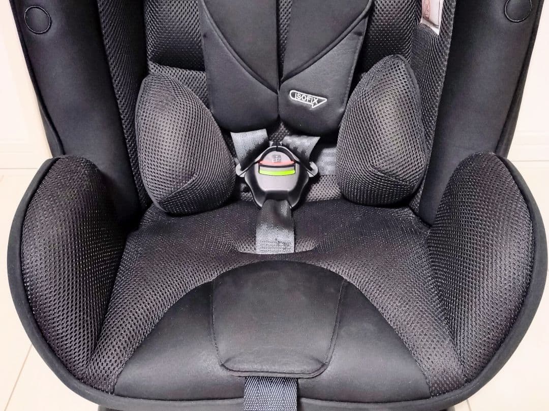 あじのひらき　Aprica フォームフィット ISOFIX