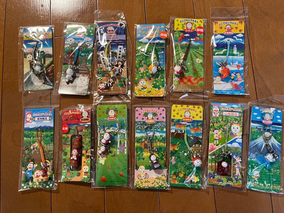 どこでもドラえもん　ストラップ　キーホルダー　根付け　80個