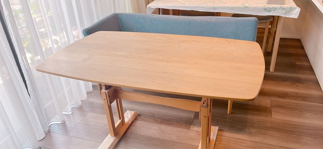 モモナチュラル　ダイニングテーブル W1250 D740 H550-700