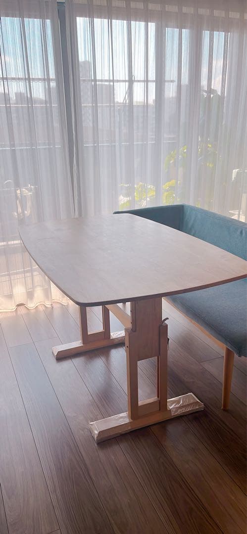 モモナチュラル　ダイニングテーブル W1250 D740 H550-700