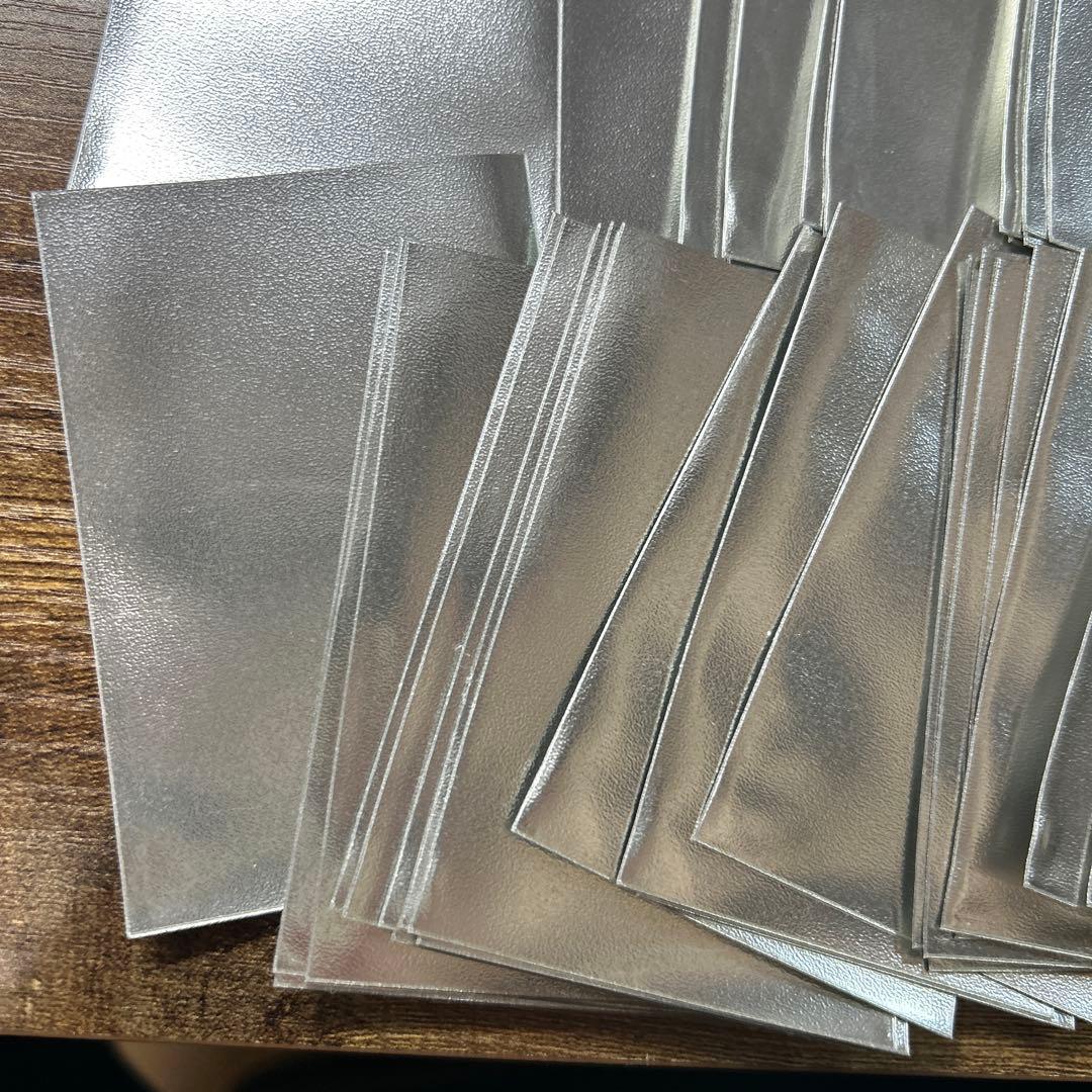 遊戯王　公式　スリーブ 72枚　初期ロゴ メタリックシルバー　未使用品