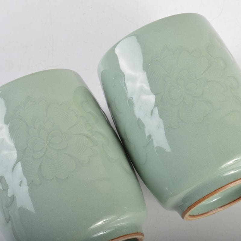 京焼 清水焼 東山窯 宮永東山作 青磁 牡丹文 湯呑 一双 共箱 C R6998