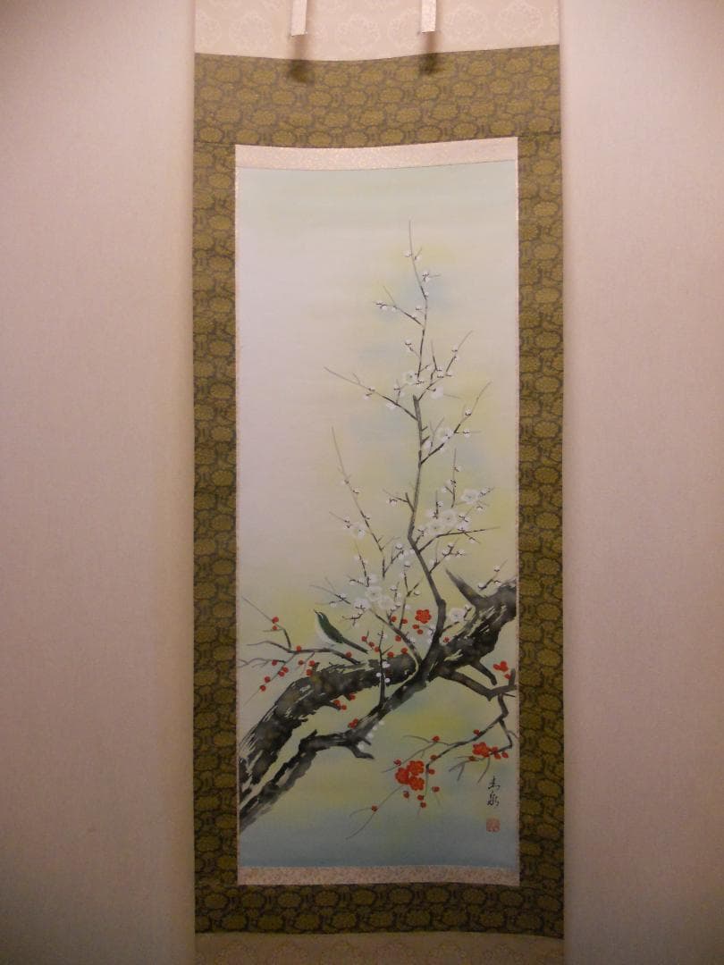 掛け軸 圭泉 梅に鶯 絹本 希少 軸装 茶道具 掛軸 美品 です。