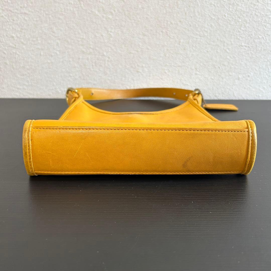 バッグ Coach Soho Small Satchel Bag Yellow