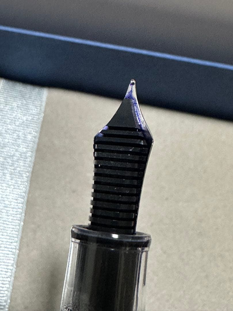 ヘ*ツ様 セーラー万年筆　プロフェッショナルギアスリム　スケルトン