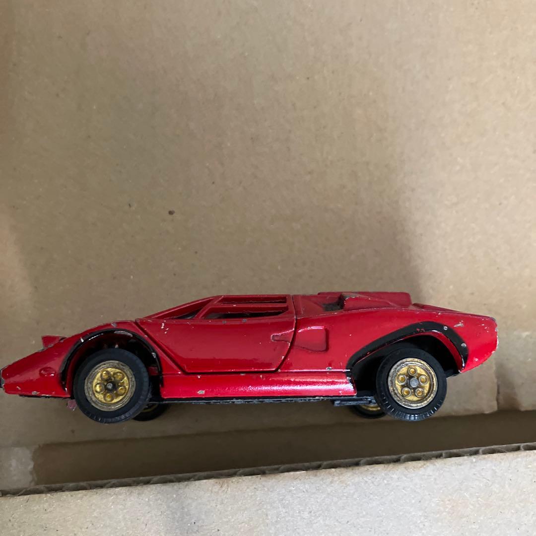 Lamborghini Countach ミニカー 1/43