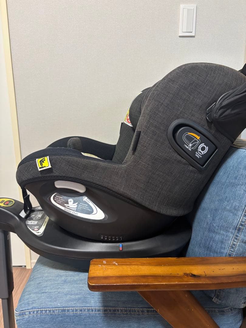 Joie チャイルドシートアイアーク360 キャノピー付き ブラック