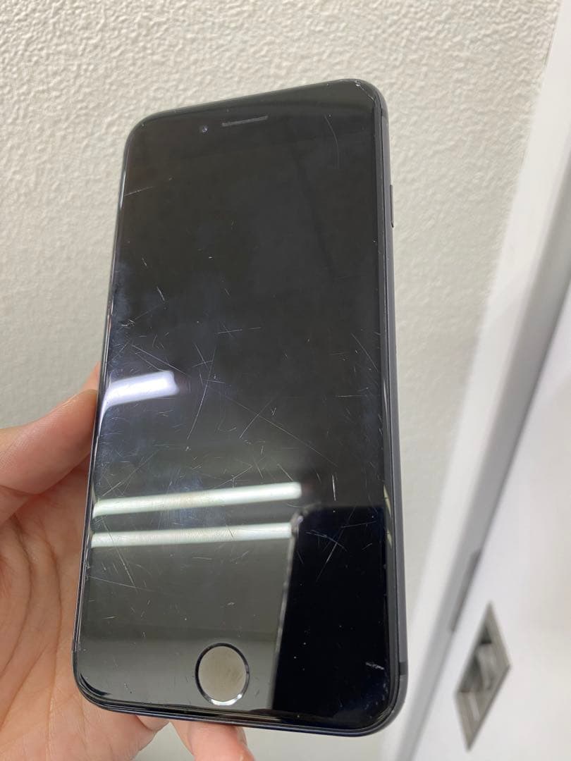 iPhone 8 64GB バッテリー79%84494 バッテリー100% iPhone8 64GB RED B