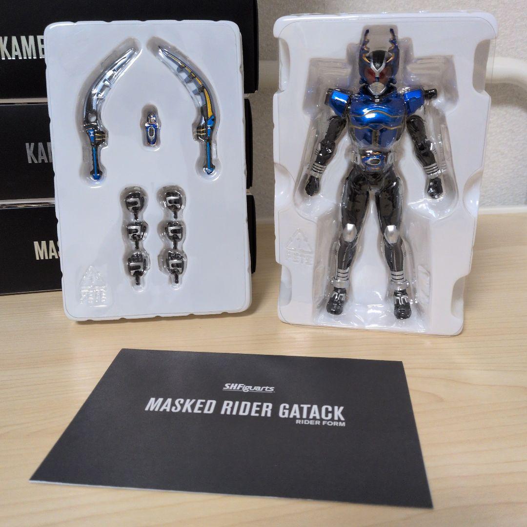 S.H.Figuarts（真骨彫製法） 仮面ライダーガタック ライダーフォーム