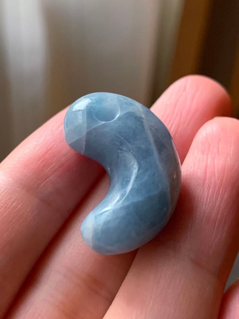 コン沢翡翠勾玉（35）