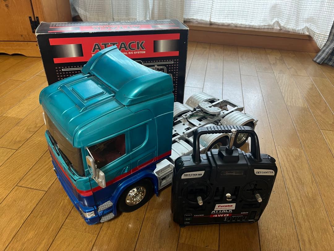タミヤ 1/14 スカニア（フルオペ） Amazon.co.jp: タミヤ 1/14 電動RCビッグトラックシリーズ No.22
