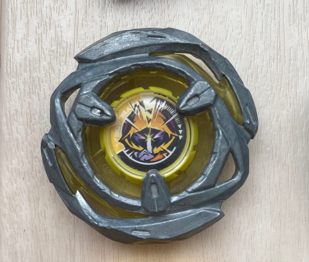 《ベイブレードX》ベイブレード9個＆ランチャーセット