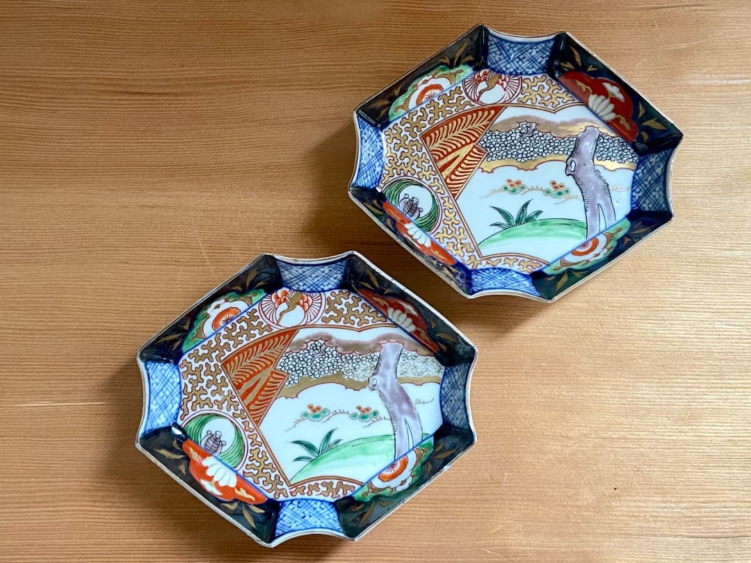 古伊万里 鶴と亀 草花文 錦手金彩 染錦 刺身皿 2客セット 菱形 色絵 向