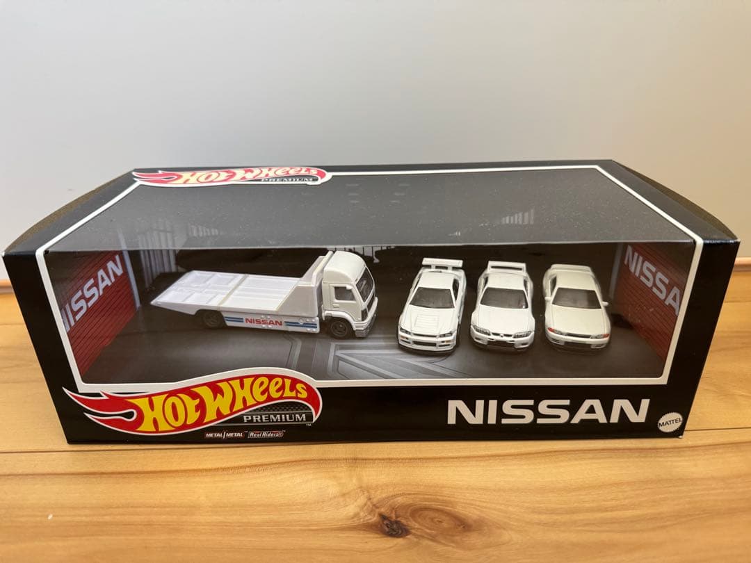 Hot Wheels PREMIUM Nissan セット
